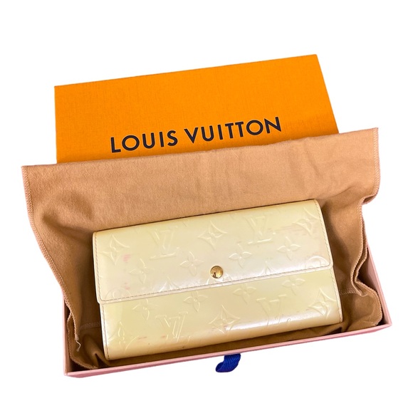 Louis Vuitton Handbags - Lemon Cream Louis Vuitton Vernis Snap Wallet with Dusty and Drawer Box with Pull